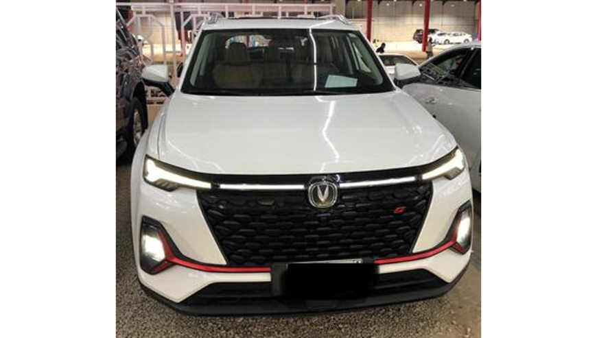 Registered Used Cars Showroom Genuine Fixtures Toyota Hyundai KIA Mazda Honda Chinese Cars